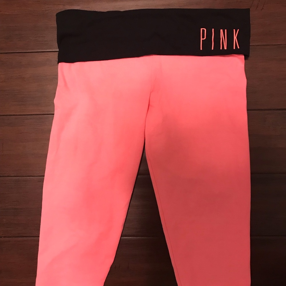 Victoria’s Secret PINK capri leggings sz M